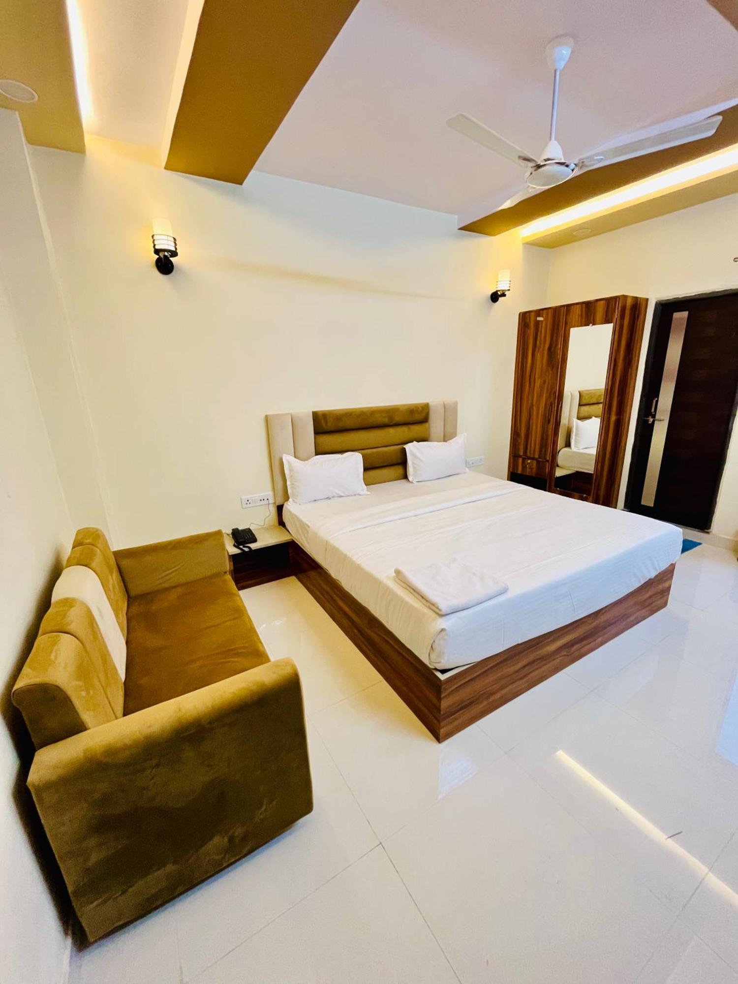 Hotel Rahat Jhalawar Exterior photo