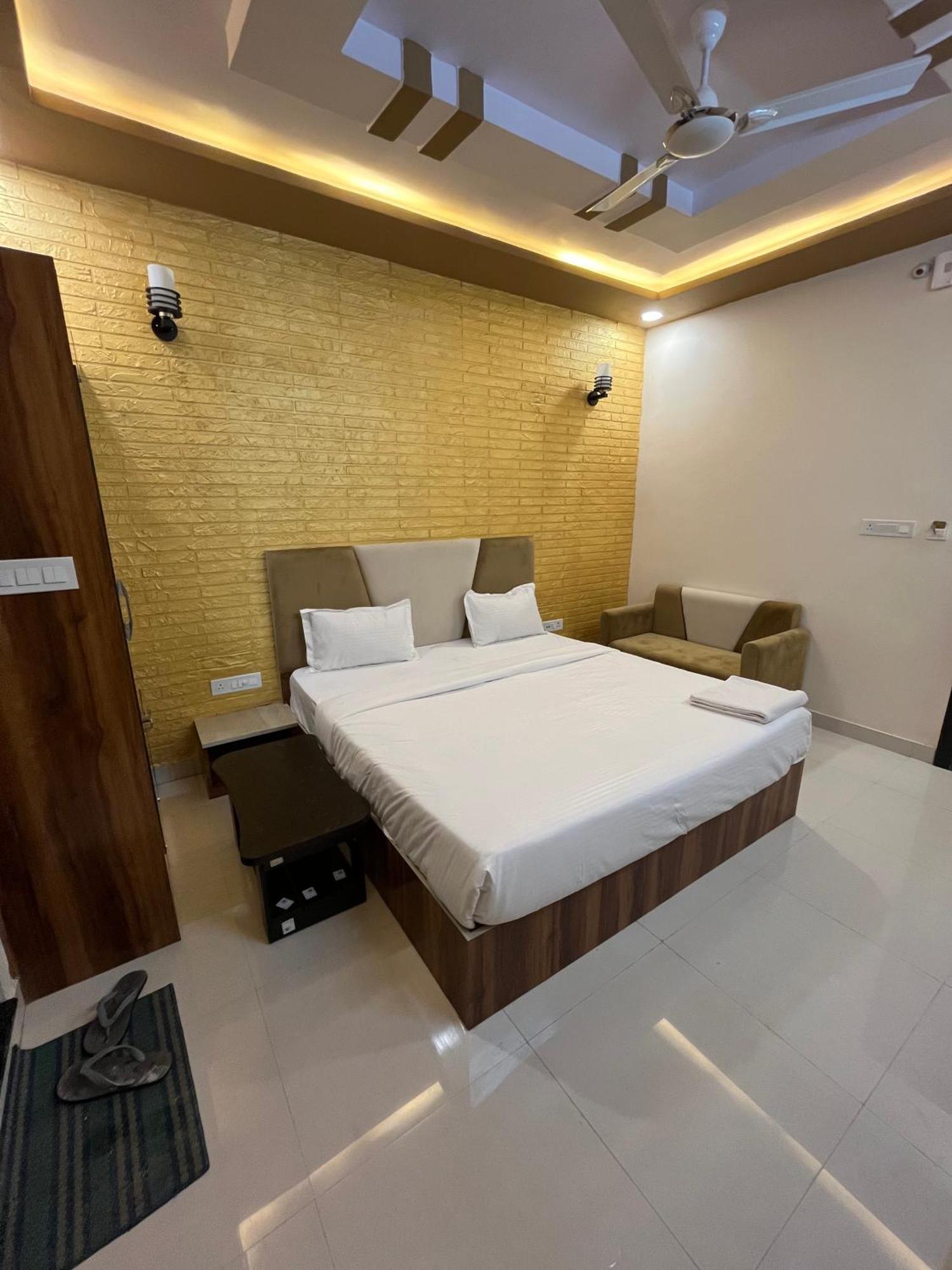 Hotel Rahat Jhalawar Exterior photo